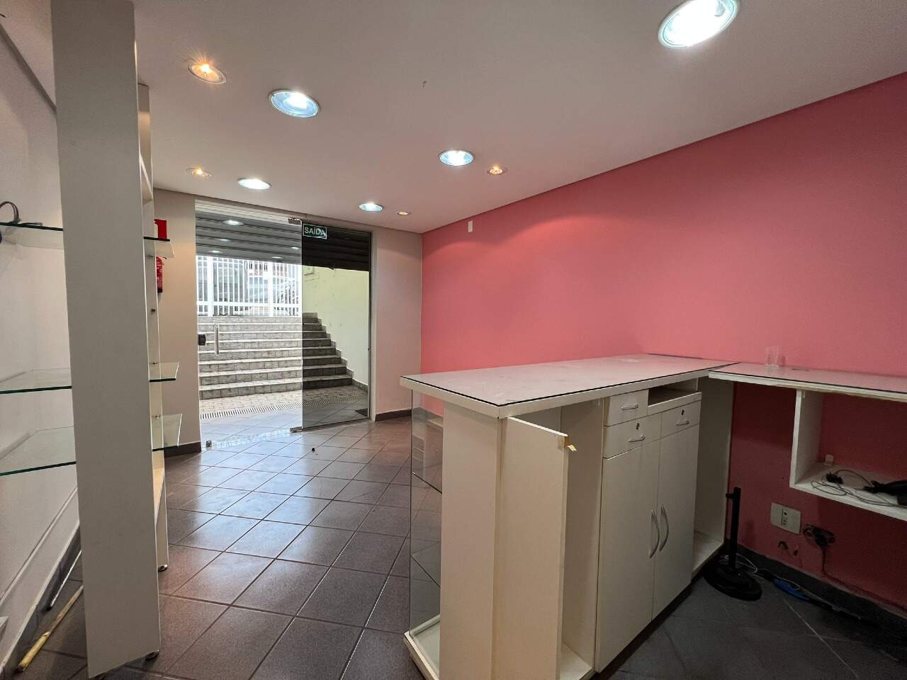 Salão para alugar, no bairro Alemães em Piracicaba - SP