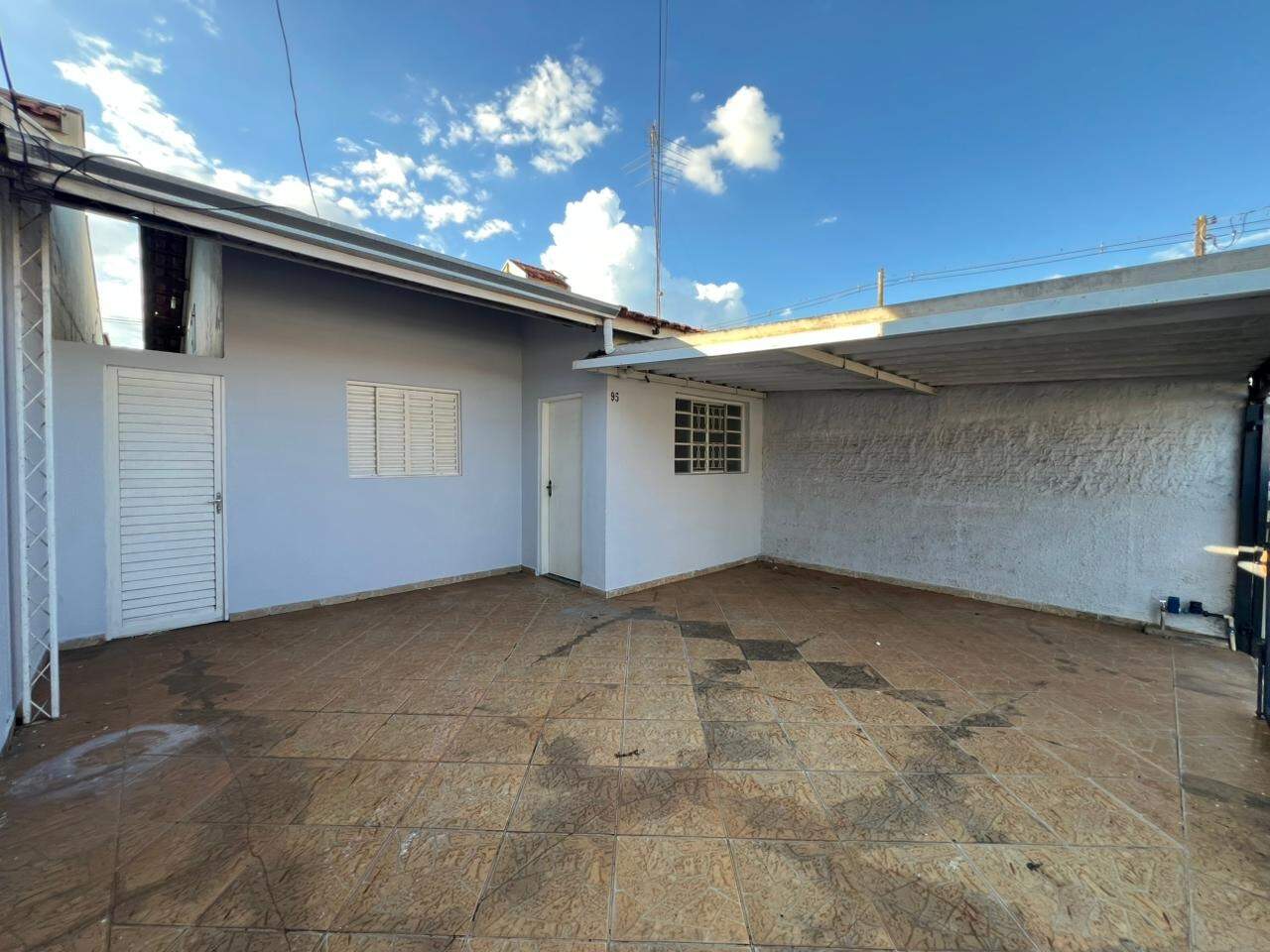 Casa para alugar, 2 quartos, 2 vagas, no bairro Loteamento São Francisco em Piracicaba - SP