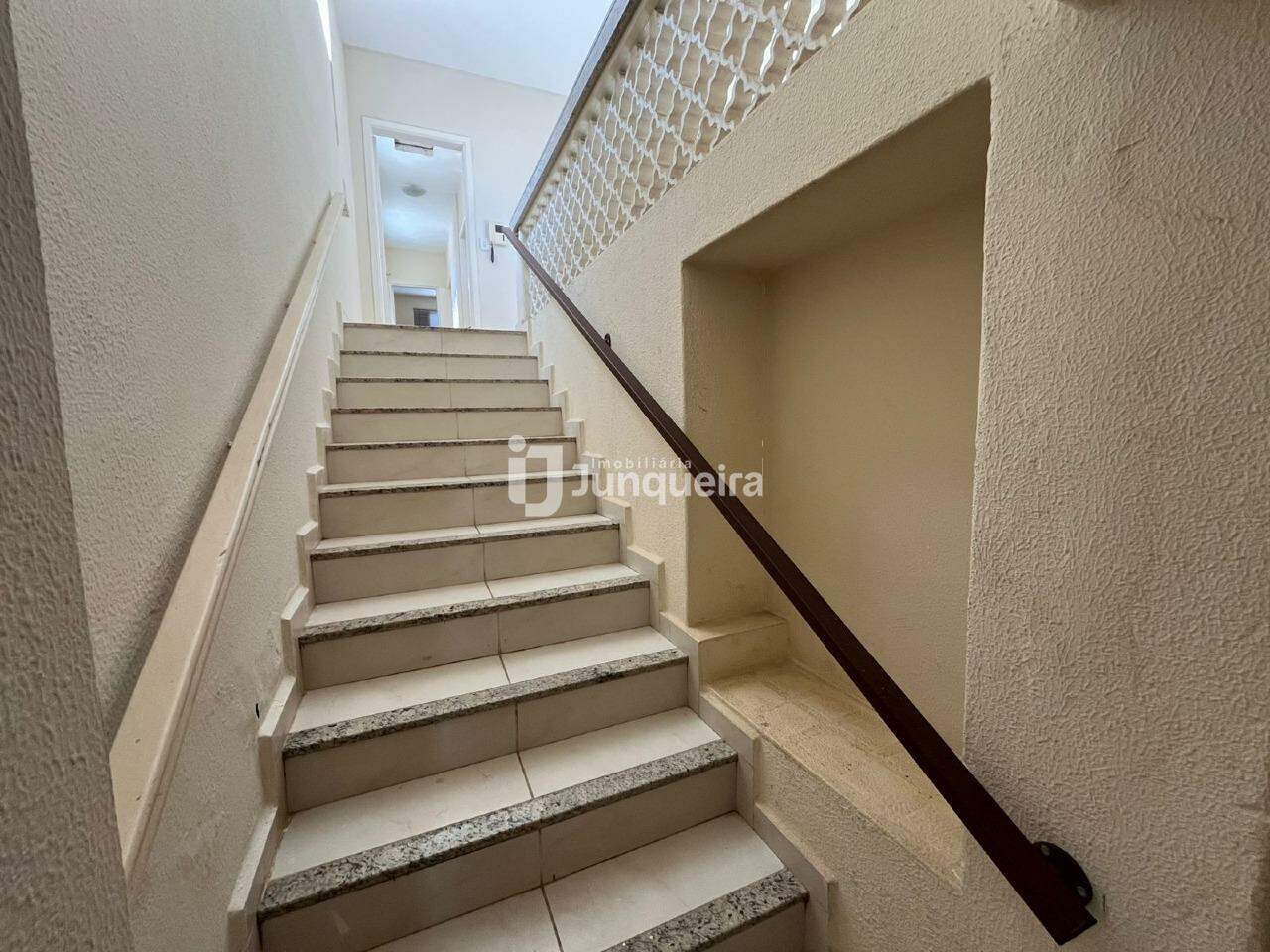 Sala Comercial para alugar, no bairro Cidade Alta em Piracicaba - SP