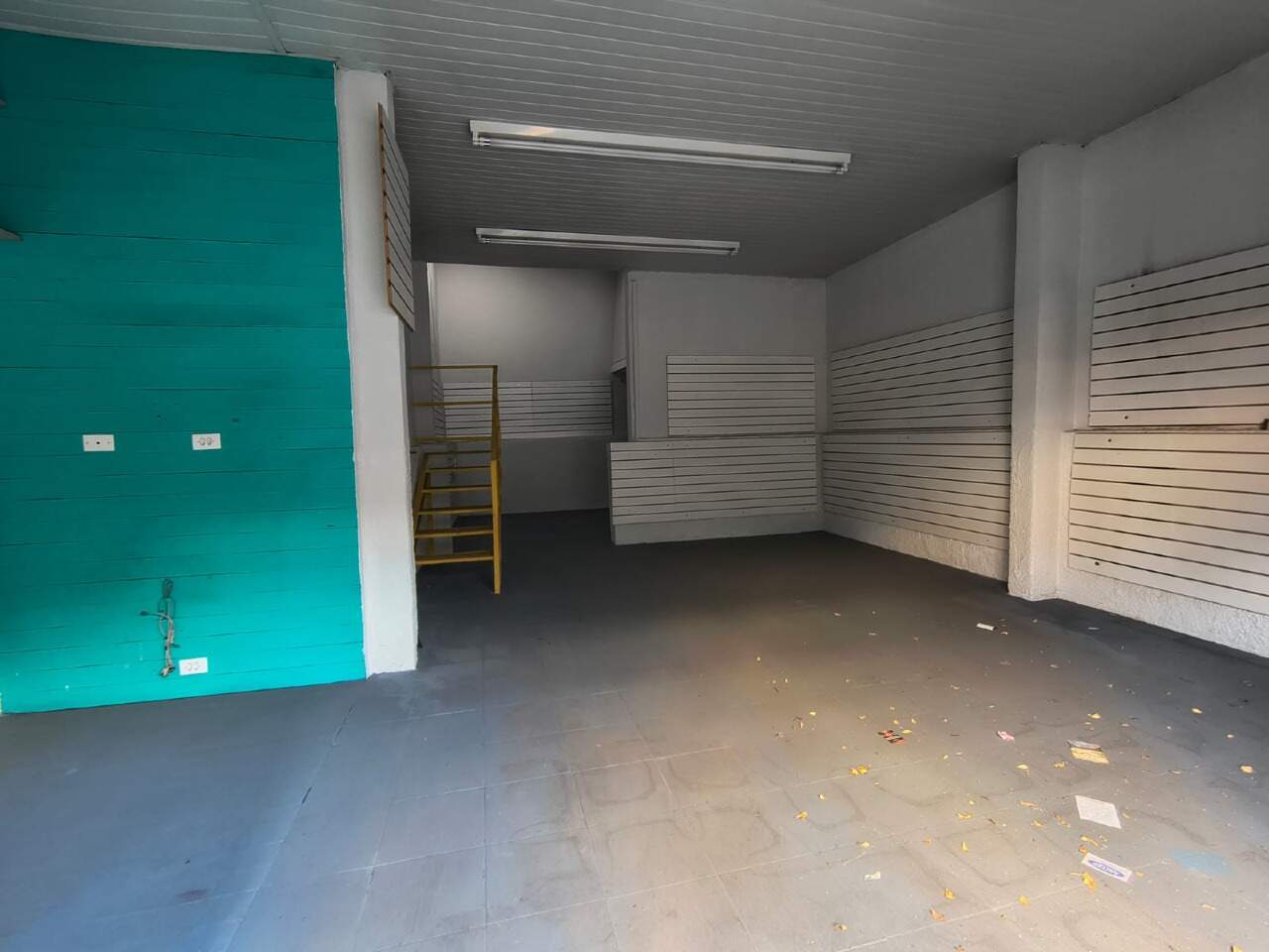 Salão para alugar, no bairro Centro em Piracicaba - SP