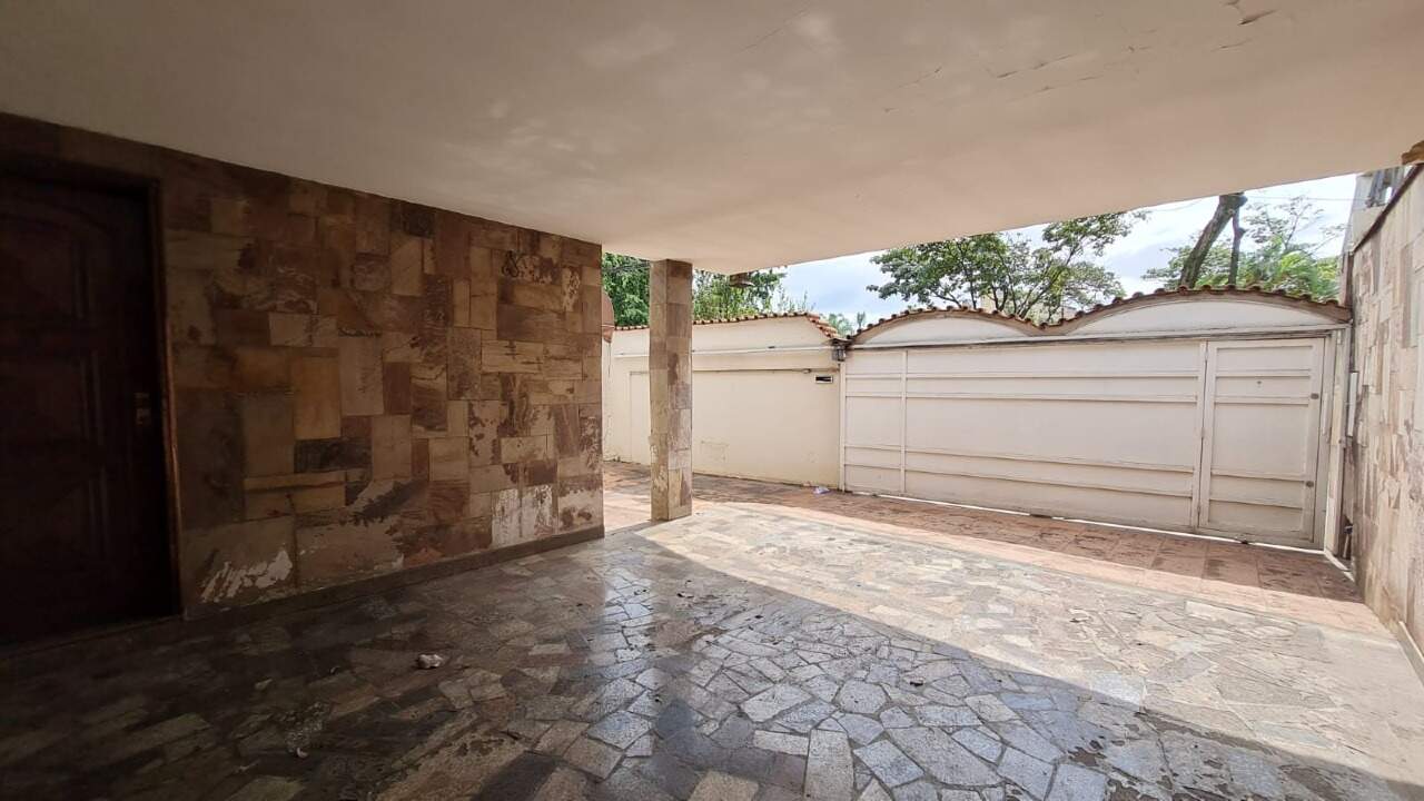 Casa para alugar, 3 quartos, sendo 1 suíte, 2 vagas, no bairro Areião em Piracicaba - SP