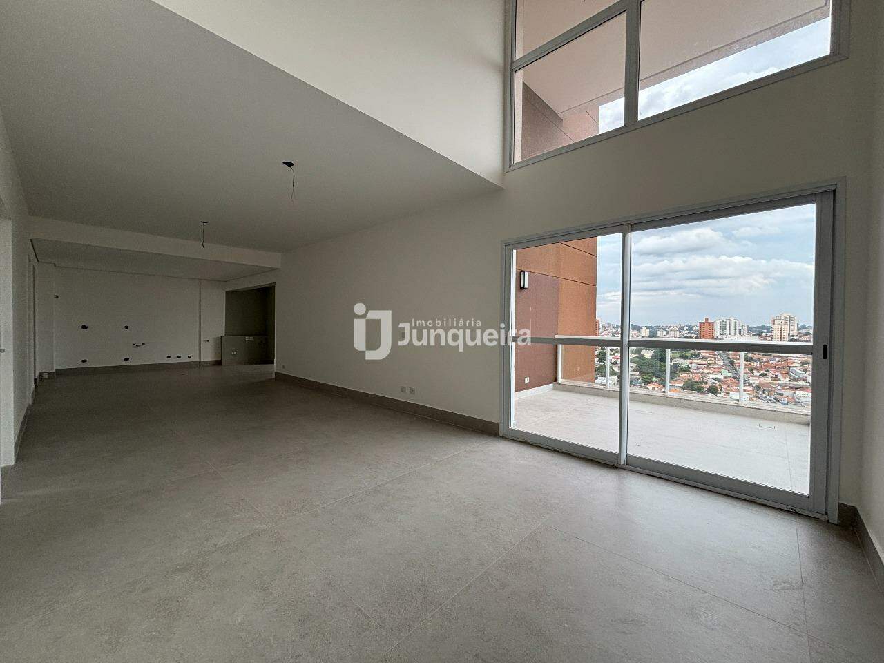 Apartamento à venda no Grand Garden, 3 quartos, sendo 3 suítes, 3 vagas, no bairro Jardim Europa em Piracicaba - SP