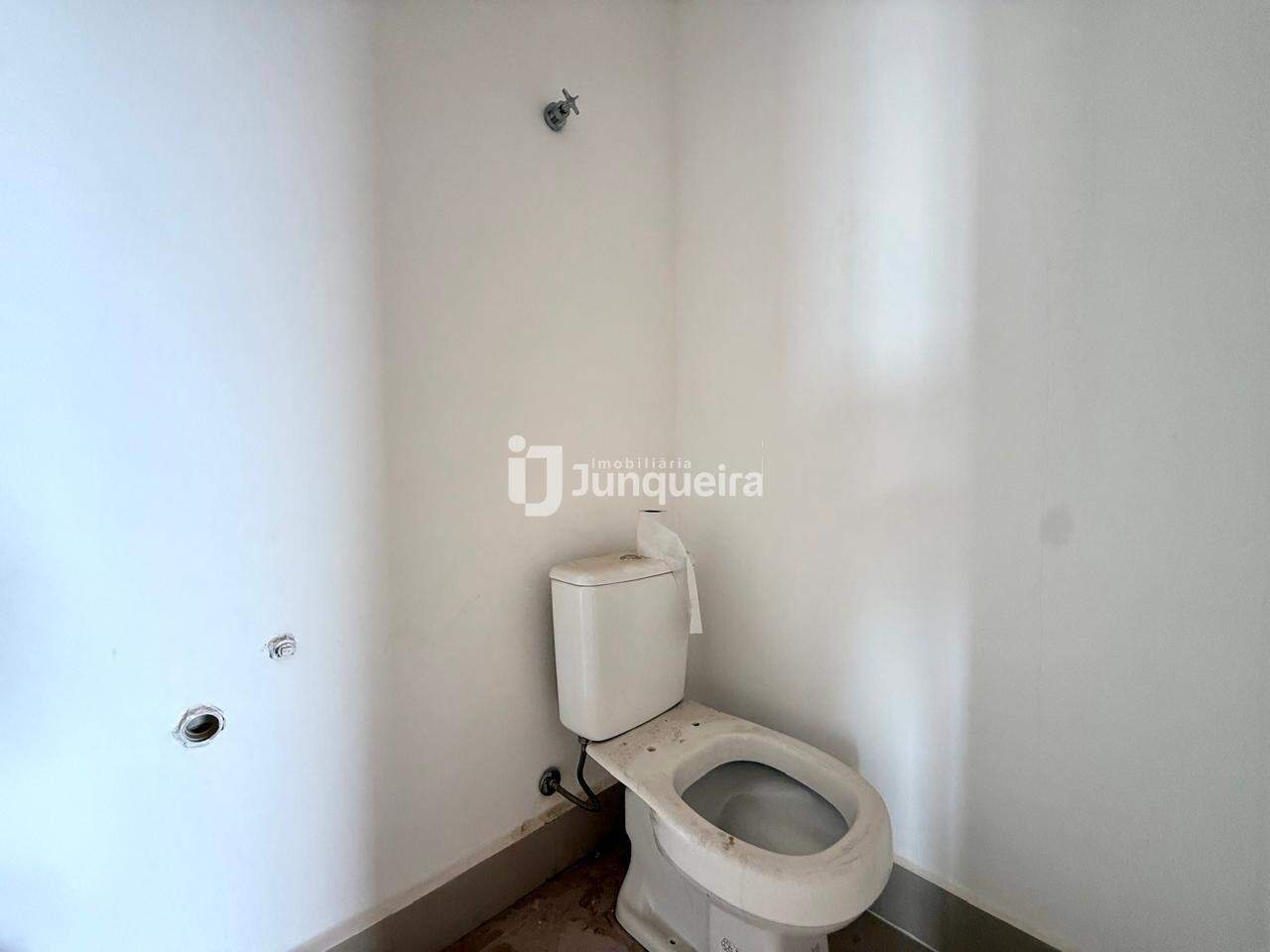 Apartamento à venda no Grand Garden, 3 quartos, sendo 3 suítes, 3 vagas, no bairro Jardim Europa em Piracicaba - SP