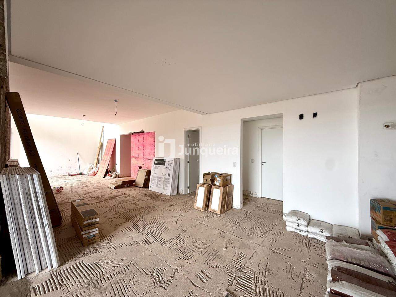 Apartamento à venda no Grand Garden, 3 quartos, sendo 3 suítes, 3 vagas, no bairro Jardim Europa em Piracicaba - SP