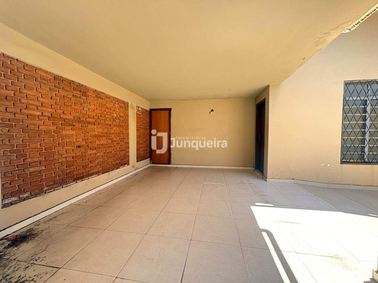 Casa à venda, 2 quartos, 1 vaga, no bairro Vila Independência em Piracicaba - SP