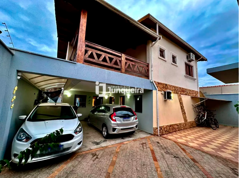 Casa à venda, 3 quartos, sendo 1 suíte, 4 vagas, no bairro Nova Piracicaba em Piracicaba - SP