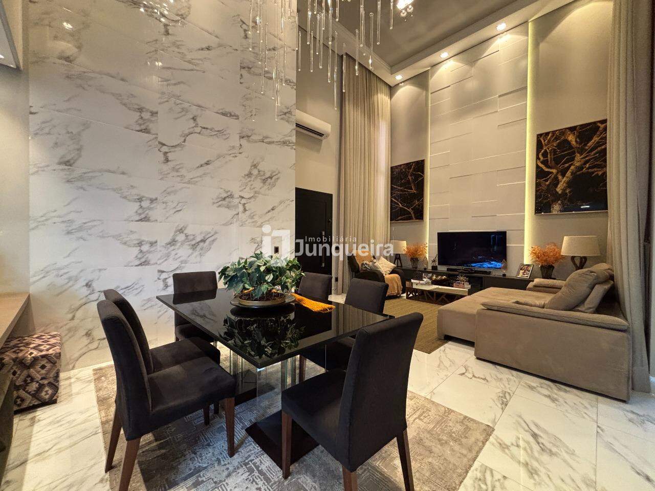 Casa em Condomínio à venda no Mônaco, 3 quartos, sendo 3 suítes, 4 vagas, no bairro Mônaco  em Piracicaba - SP