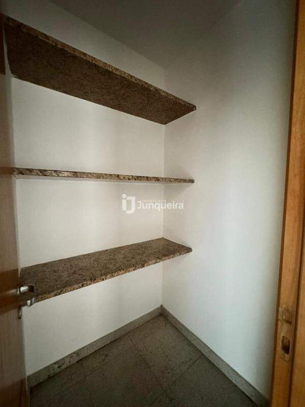 Apartamento à venda no Monalisa, 3 quartos, sendo 1 suíte, 3 vagas, no bairro Centro em Piracicaba - SP