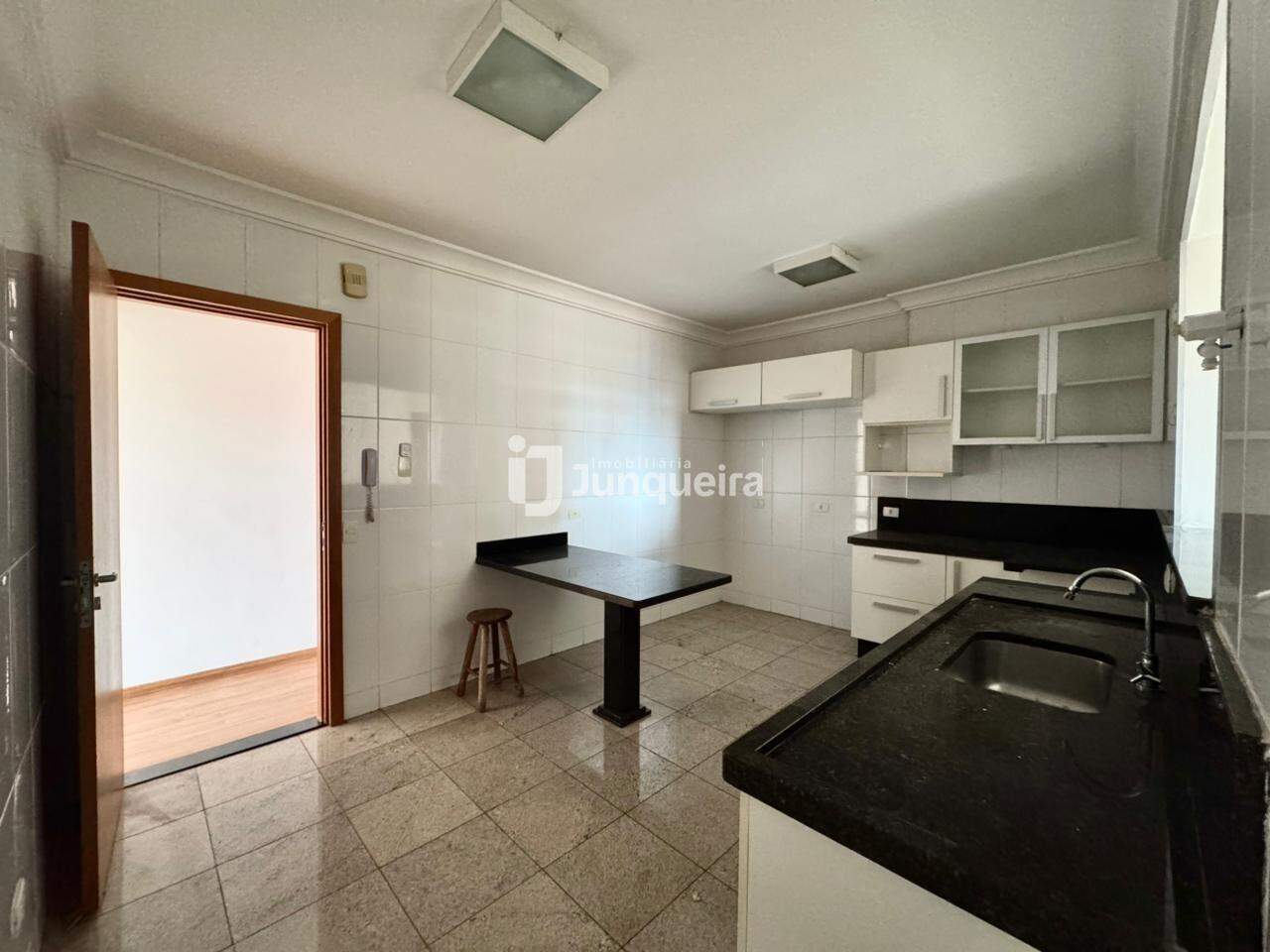 Apartamento à venda no Monalisa, 3 quartos, sendo 1 suíte, 3 vagas, no bairro Centro em Piracicaba - SP