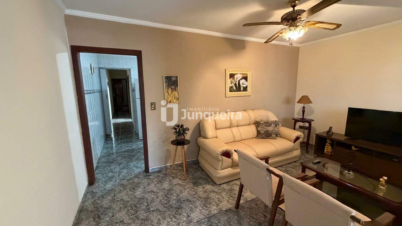 Casa à venda, 2 quartos, 1 vaga, no bairro Vila Rezende em Piracicaba - SP