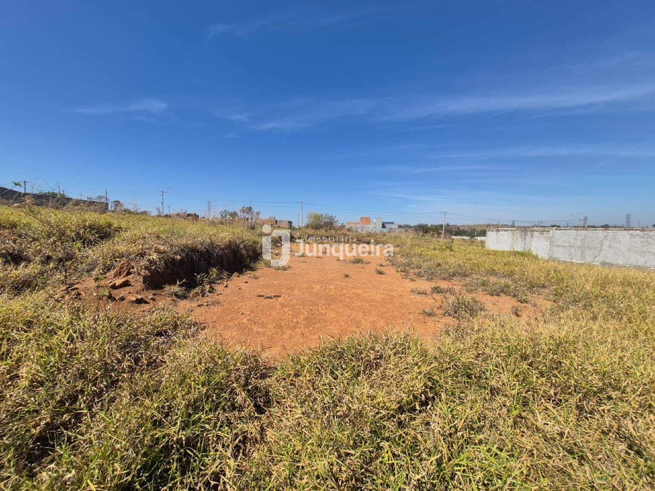 Terreno à venda, no bairro Coinquista em Piracicaba - SP