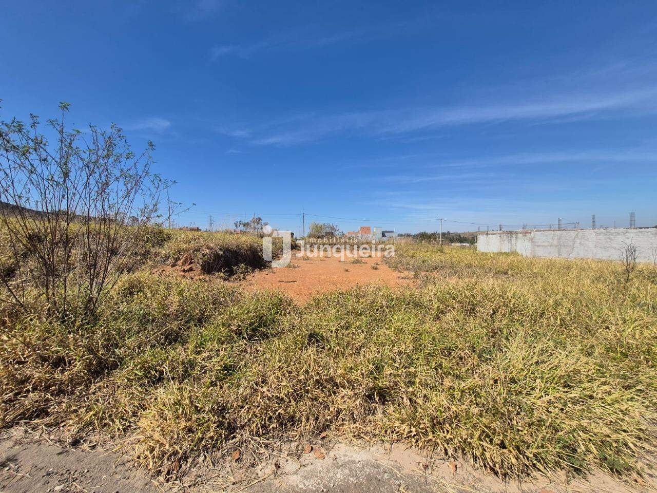 Terreno à venda, no bairro Coinquista em Piracicaba - SP