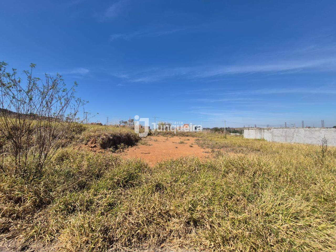 Terreno à venda, no bairro Coinquista em Piracicaba - SP