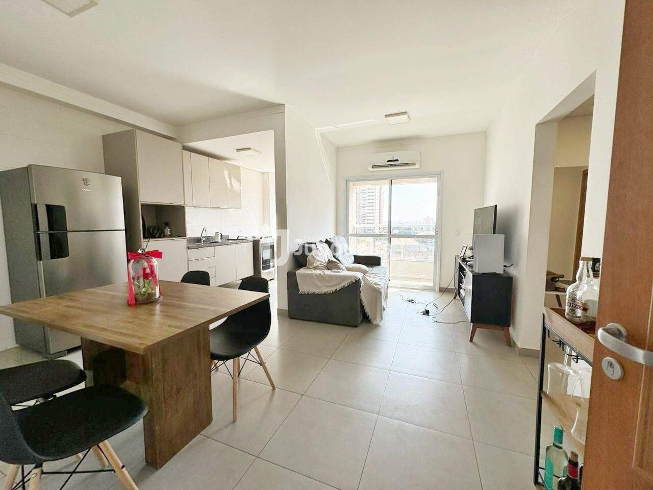 Apartamento à venda no Edifício único, 2 quartos, sendo 1 suíte, 2 vagas, no bairro São Dimas em Piracicaba - SP