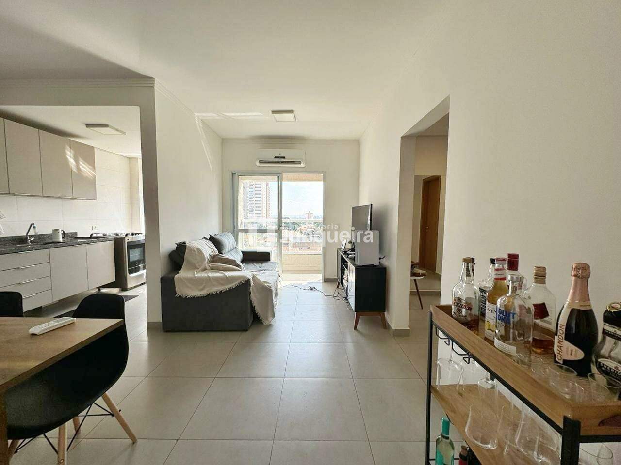 Apartamento à venda no Edifício único, 2 quartos, sendo 1 suíte, 2 vagas, no bairro São Dimas em Piracicaba - SP