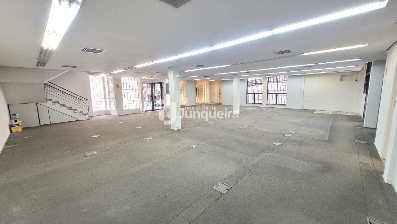 Prédio Comercial para alugar, 12 vagas, no bairro Centro em Piracicaba - SP