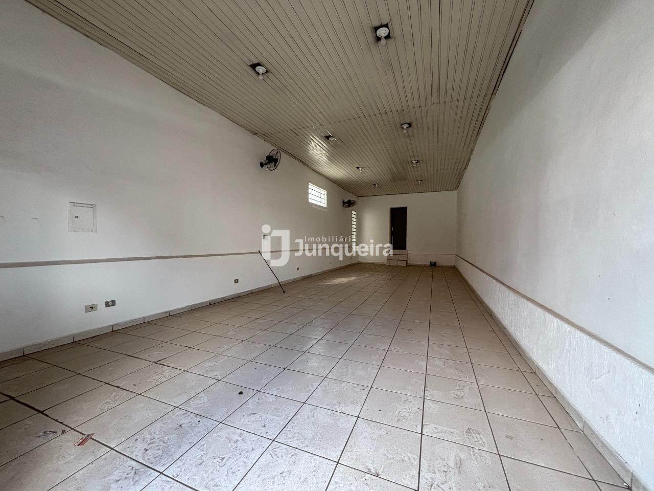 Salão à venda, 3 quartos, no bairro Centro em Piracicaba - SP