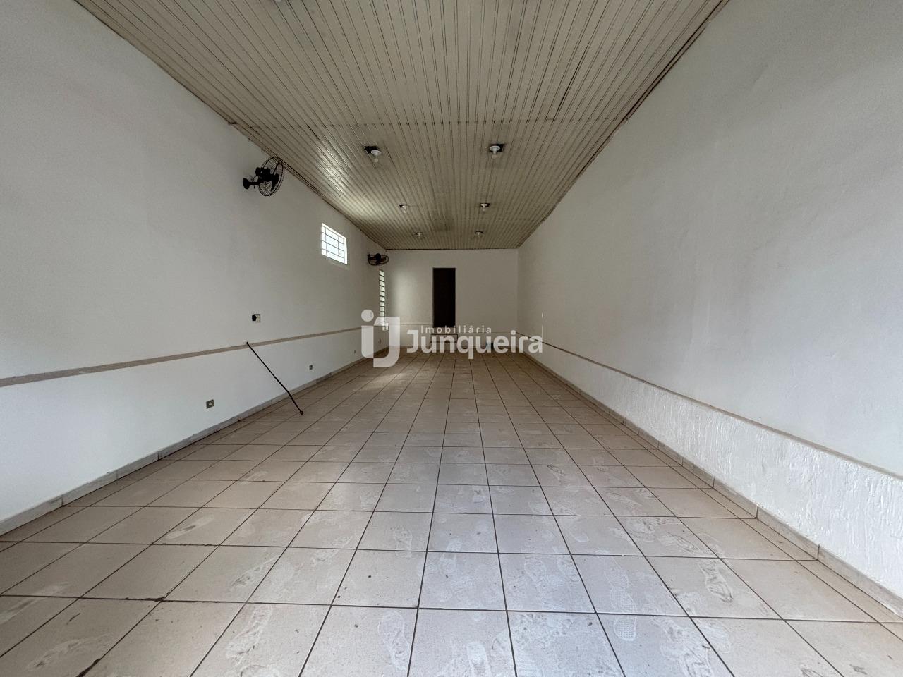 Salão à venda, 3 quartos, no bairro Centro em Piracicaba - SP