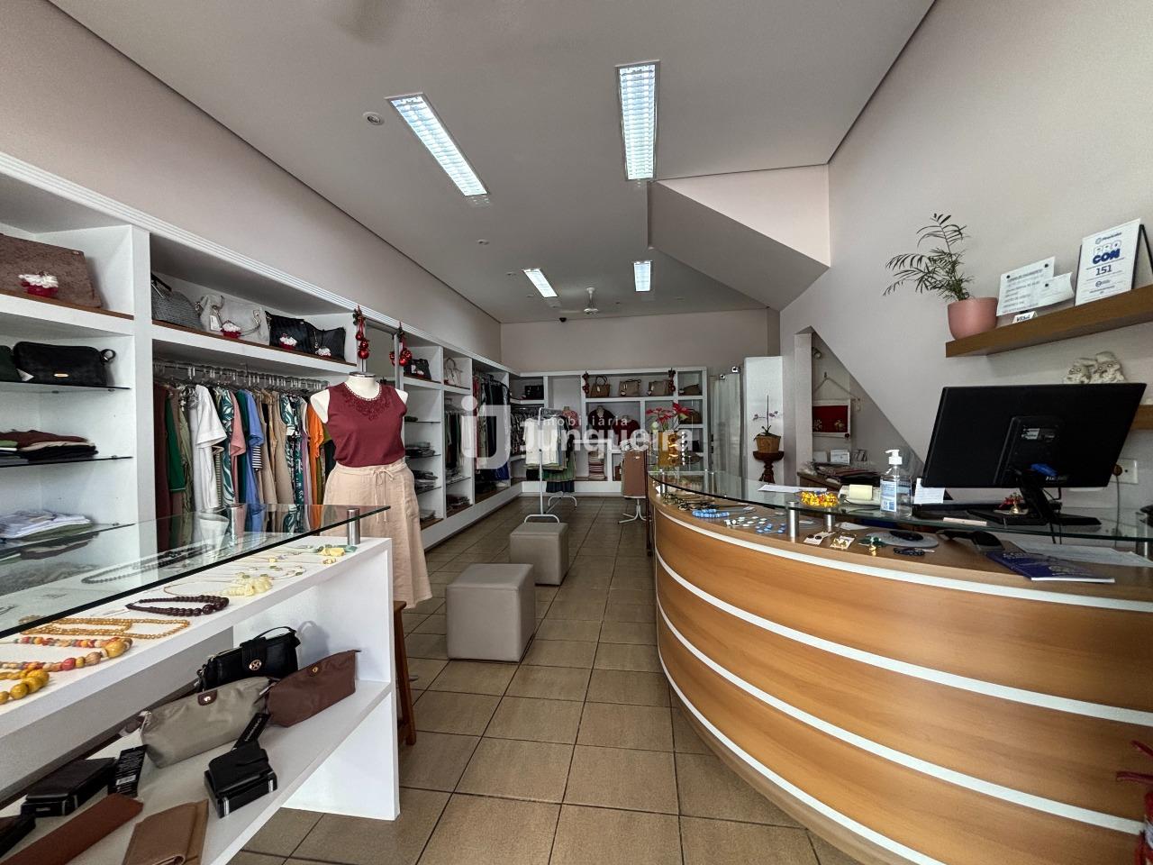 Prédio Comercial à venda, no bairro Centro em Piracicaba - SP