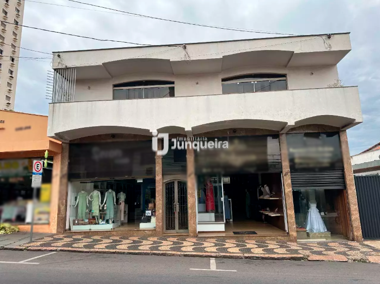 Prédio Comercial à venda, 3 quartos, sendo 1 suíte, no bairro Centro em Piracicaba - SP
