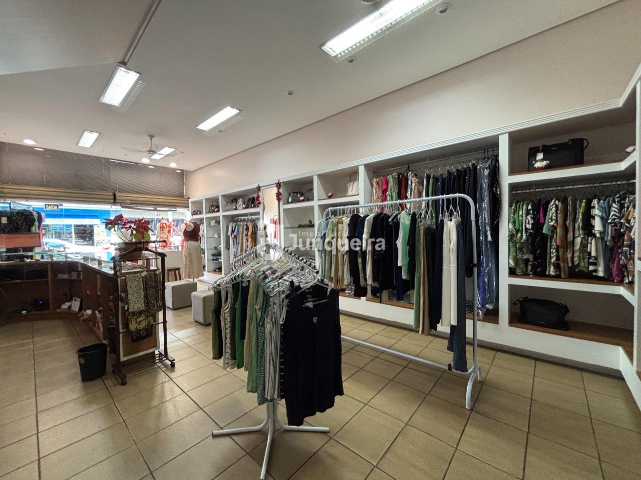 Prédio Comercial à venda, no bairro Centro em Piracicaba - SP