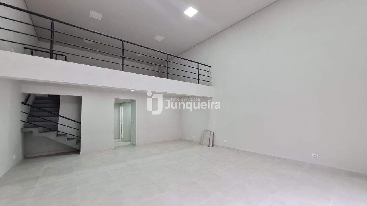 Salão para alugar, 2 vagas, no bairro Centro em Piracicaba - SP