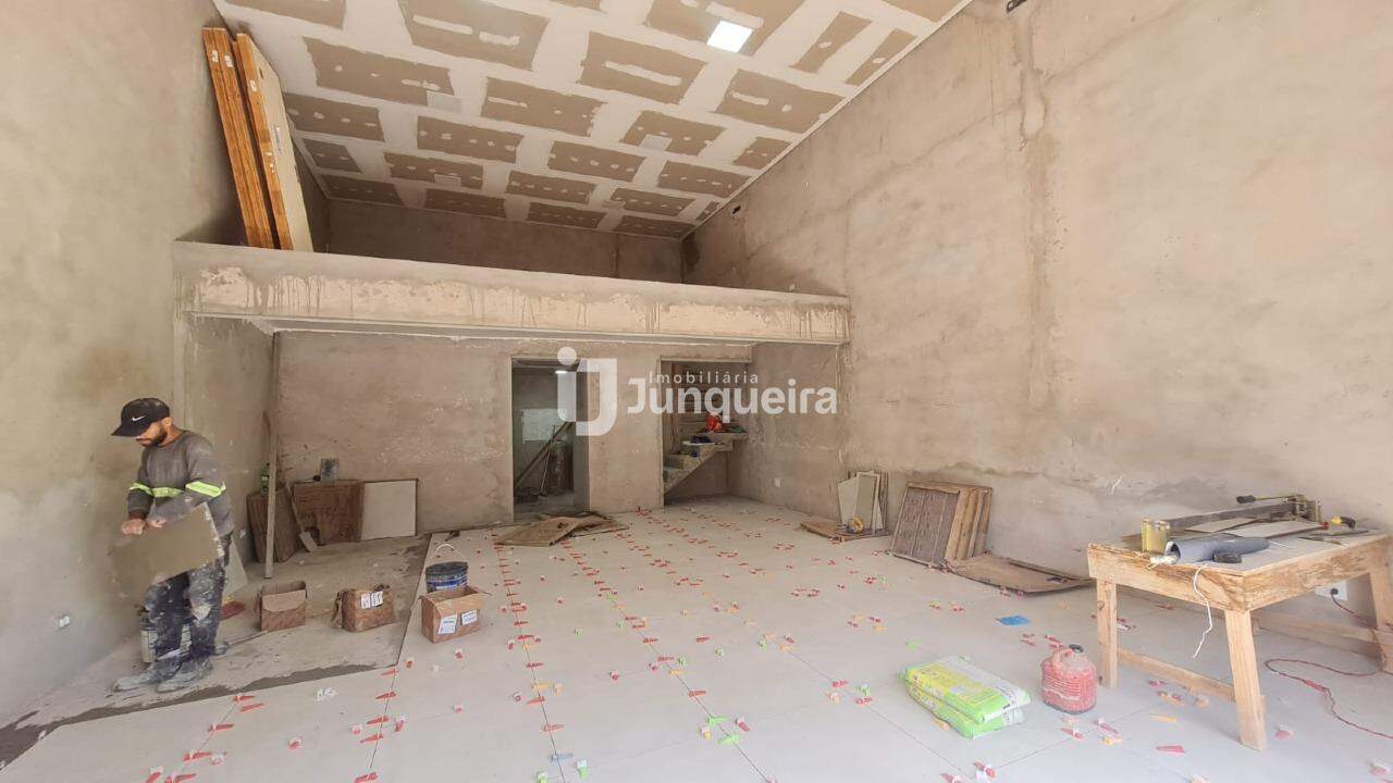 Salão para alugar, 2 vagas, no bairro Centro em Piracicaba - SP