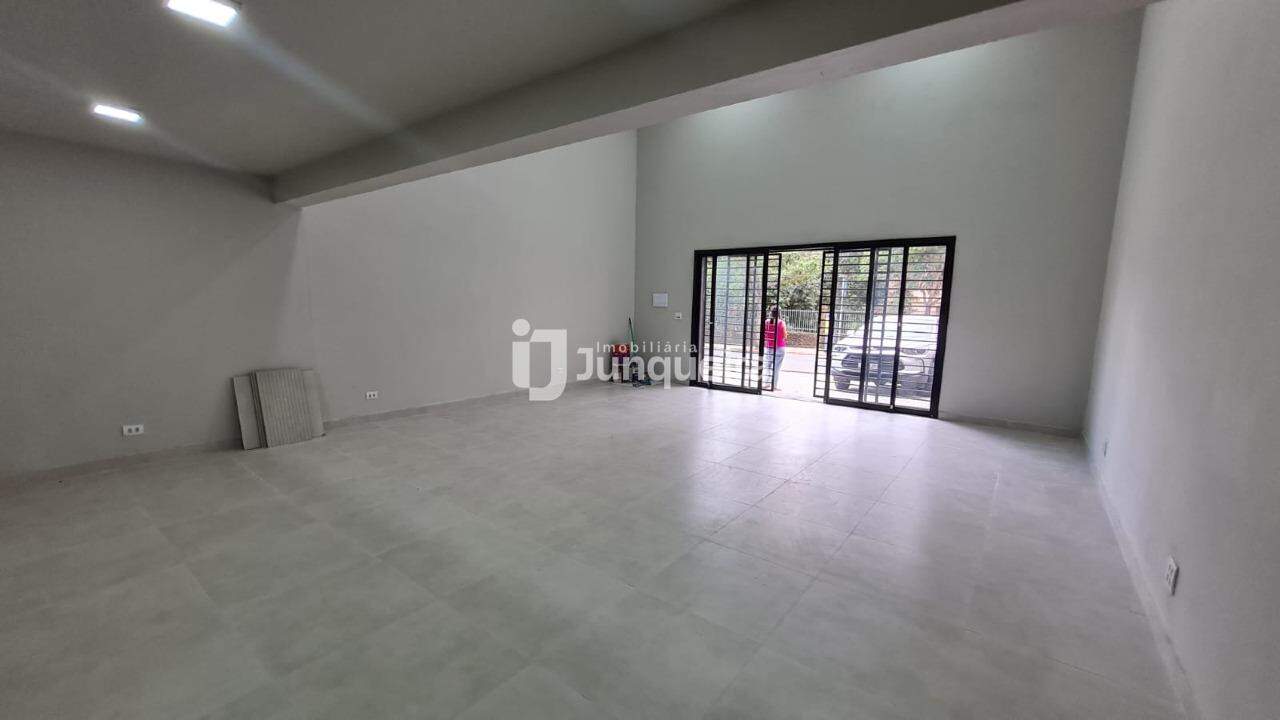 Casa Comercial para alugar, 2 vagas, no bairro Centro em Piracicaba - SP