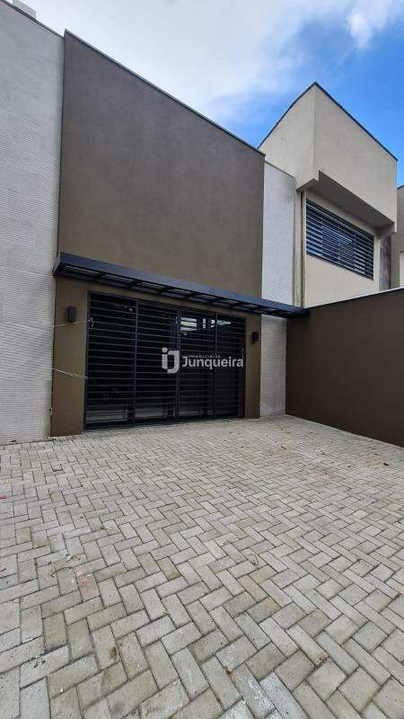 Casa Comercial para alugar, 2 vagas, no bairro Centro em Piracicaba - SP