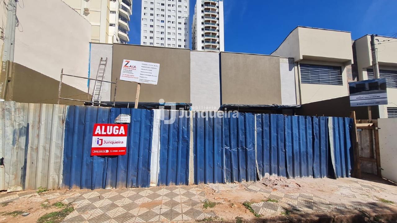 Casa Comercial para alugar, 2 vagas, no bairro Centro em Piracicaba - SP