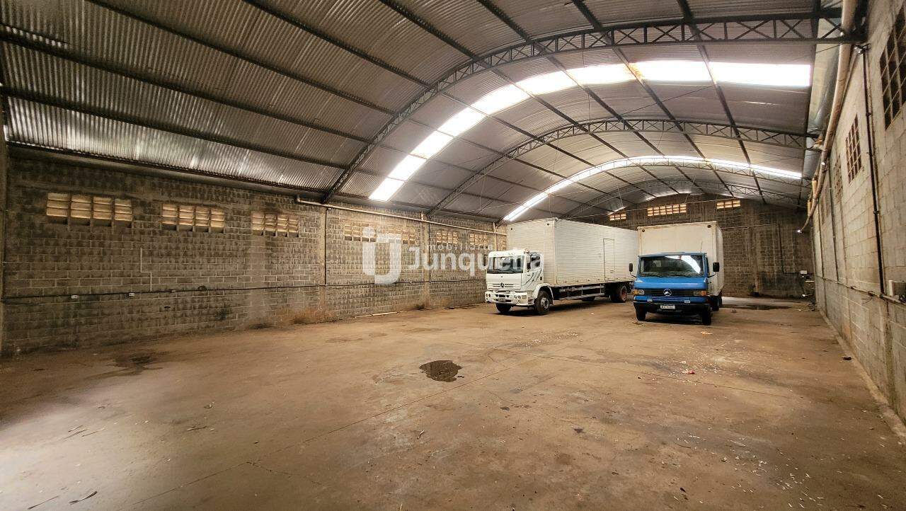 Galpão para alugar, 2 vagas, no bairro Chácaras Água Branca em Piracicaba - SP