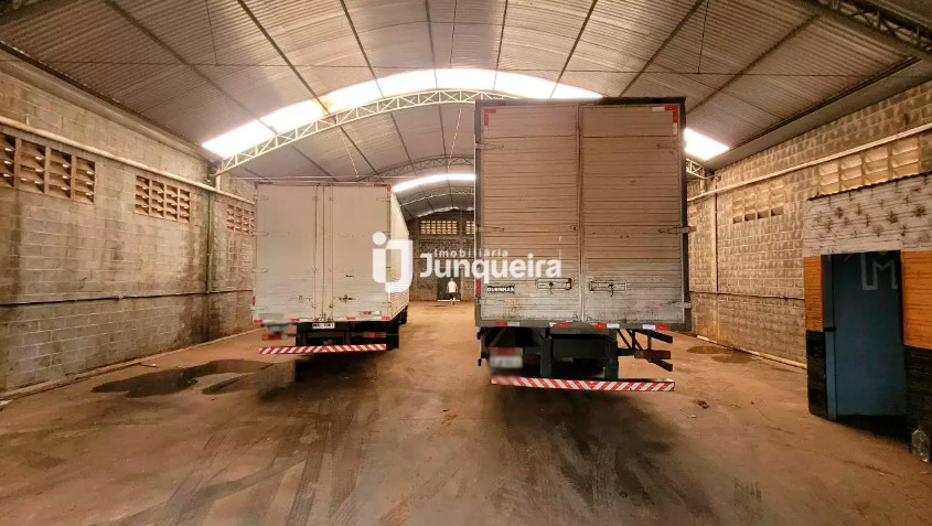 Galpão para alugar, 2 vagas, no bairro Chácaras Água Branca em Piracicaba - SP