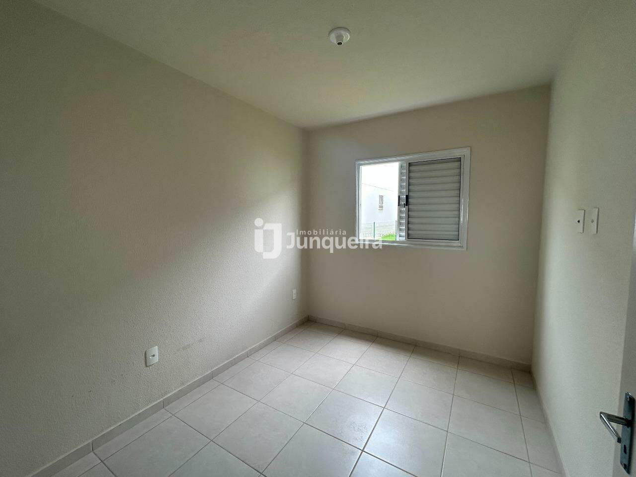 Casa em Condomínio à venda no Residencial Nova Suíça I, 2 quartos, 1 vaga, no bairro Residencial Nova Suiça 1 em Piracicaba - SP