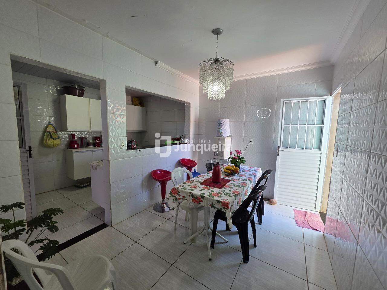 Casa à venda, 2 quartos, 1 vaga, no bairro Piracicamirim em Piracicaba - SP