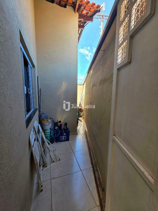 Casa à venda, 2 quartos, 1 vaga, no bairro Piracicamirim em Piracicaba - SP