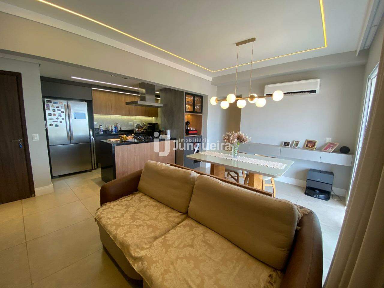 Apartamento à venda no Supreme, 3 quartos, sendo 1 suíte, 2 vagas, no bairro Piracicamirim em Piracicaba - SP