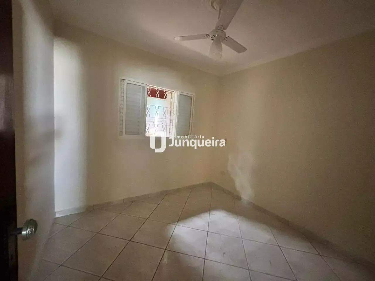 Casa para alugar, 2 quartos, no bairro Santana em Piracicaba - SP