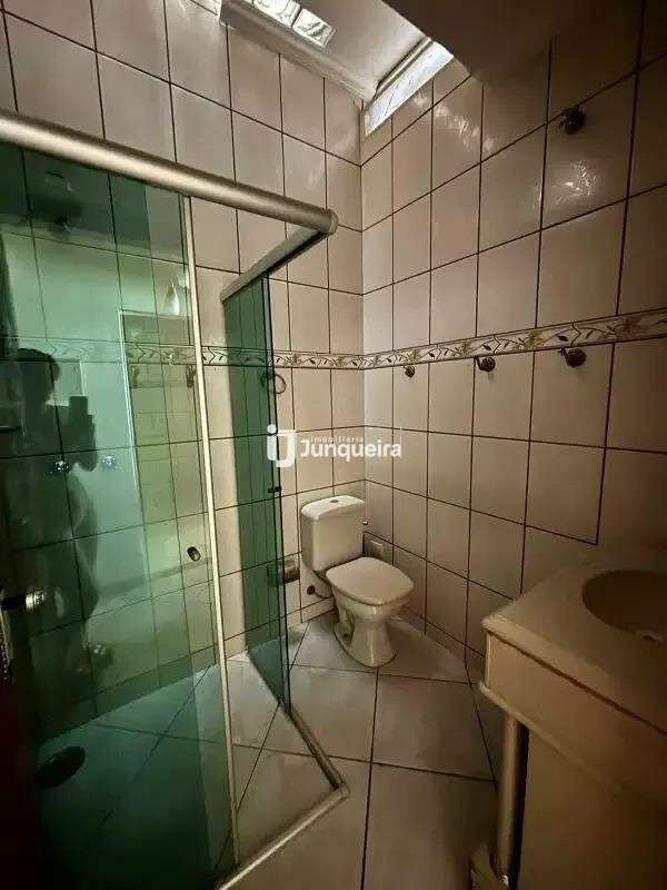 Casa para alugar, 2 quartos, no bairro Santana em Piracicaba - SP