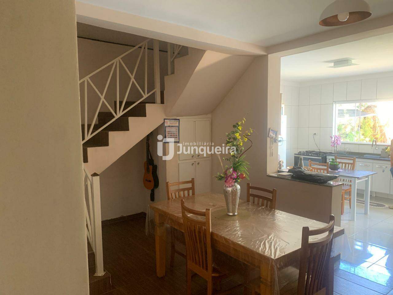 Casa à venda, 3 quartos, sendo 1 suíte, 2 vagas, no bairro Conjunto Residencial Mário Dedini em Piracicaba - SP