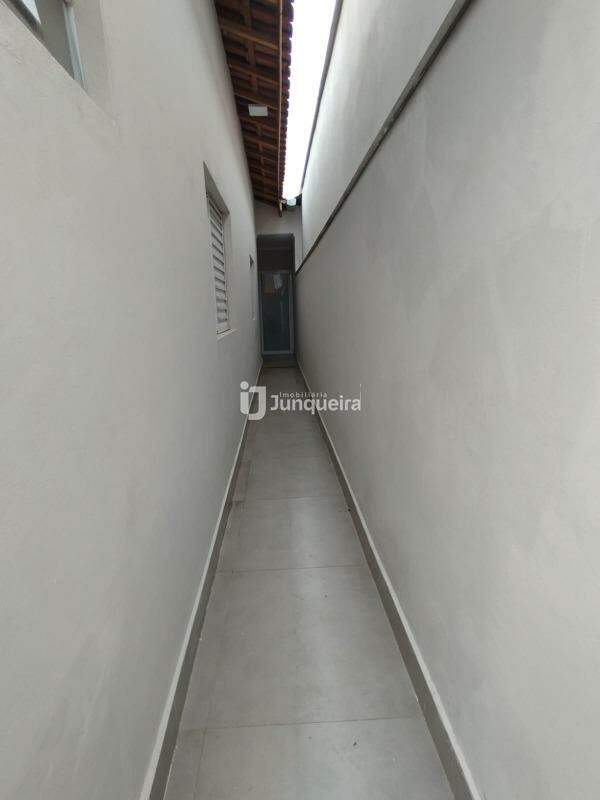 Casa à venda, 2 quartos, sendo 1 suíte, 2 vagas, no bairro Perdizes em Piracicaba - SP