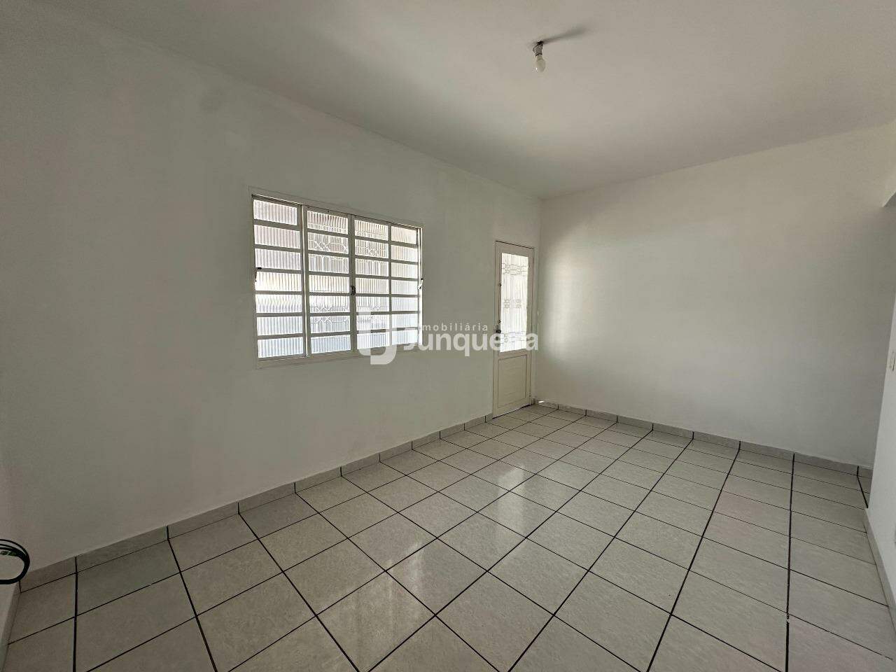 Casa para alugar, 2 quartos, no bairro Parque São Jorge em Piracicaba - SP