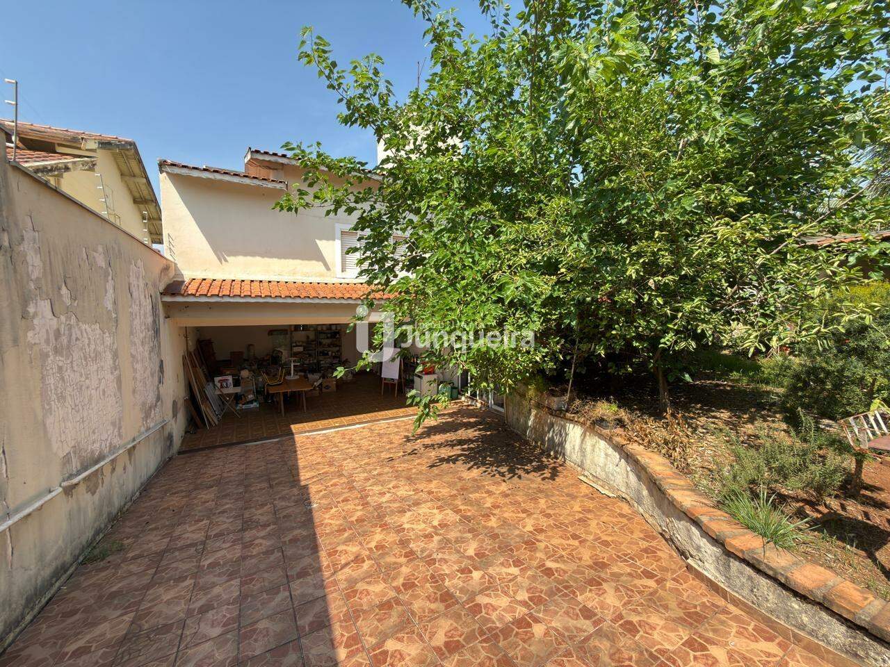 Casa à venda, 5 quartos, sendo 4 suítes, 4 vagas, no bairro Nova Piracicaba em Piracicaba - SP