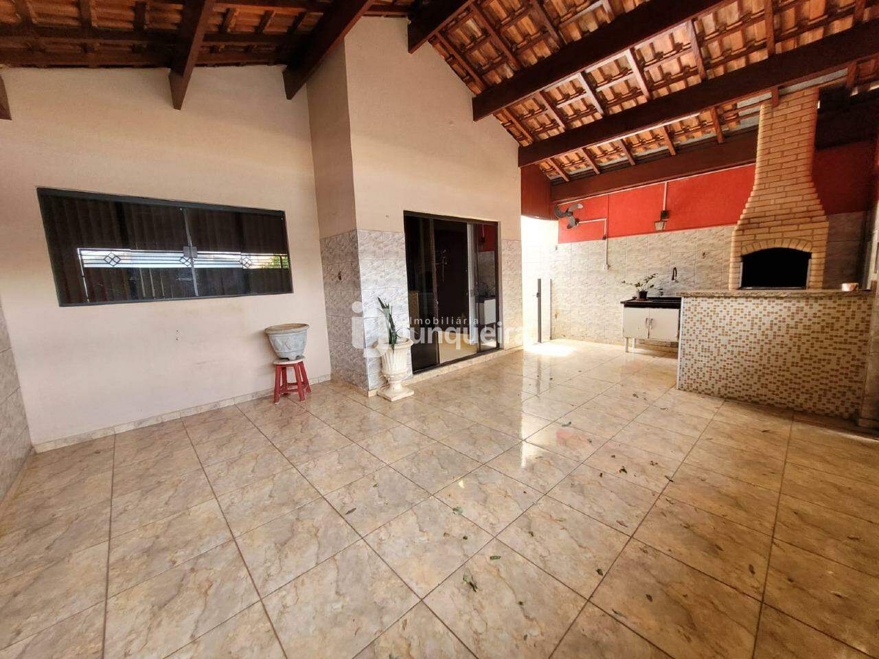 Casa para alugar, 2 quartos, sendo 1 suíte, 2 vagas, no bairro Jardim Astúrias II em Piracicaba - SP