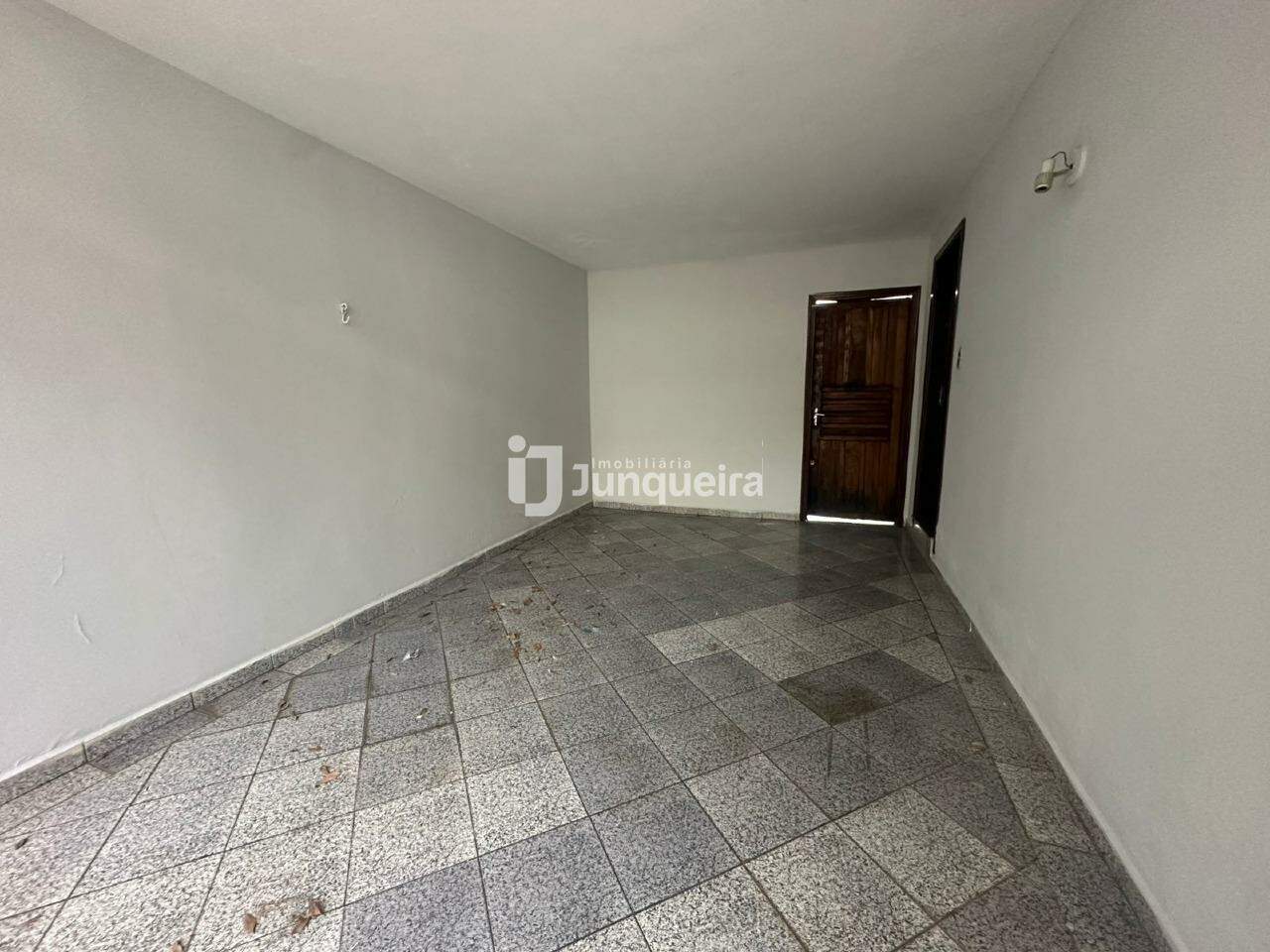 Casa para alugar, 1 quarto, 1 vaga, no bairro Centro em Piracicaba - SP