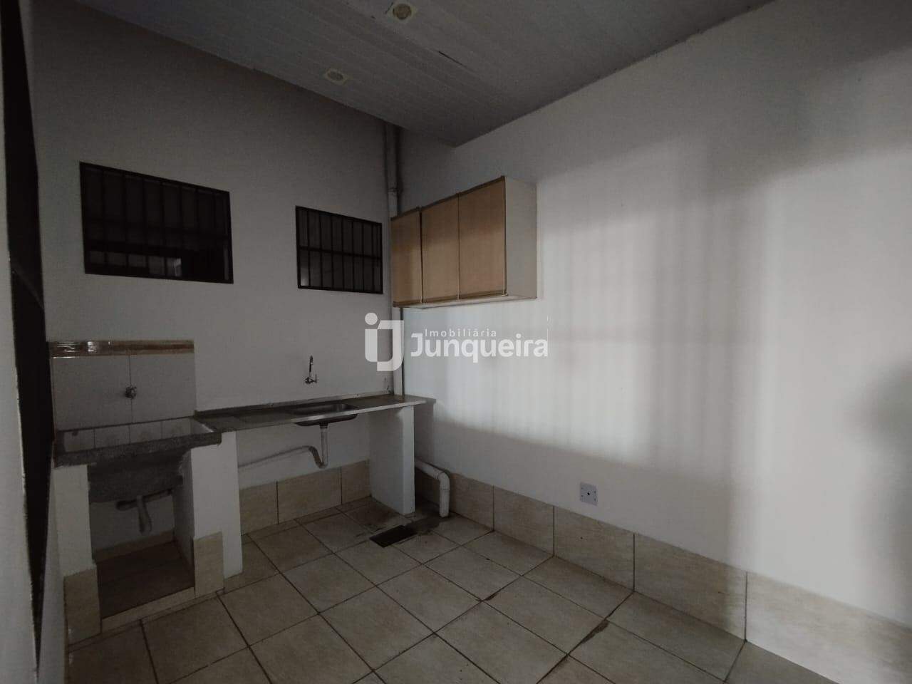 Galpão à venda, 2 vagas, no bairro Parque Conceição em Piracicaba - SP