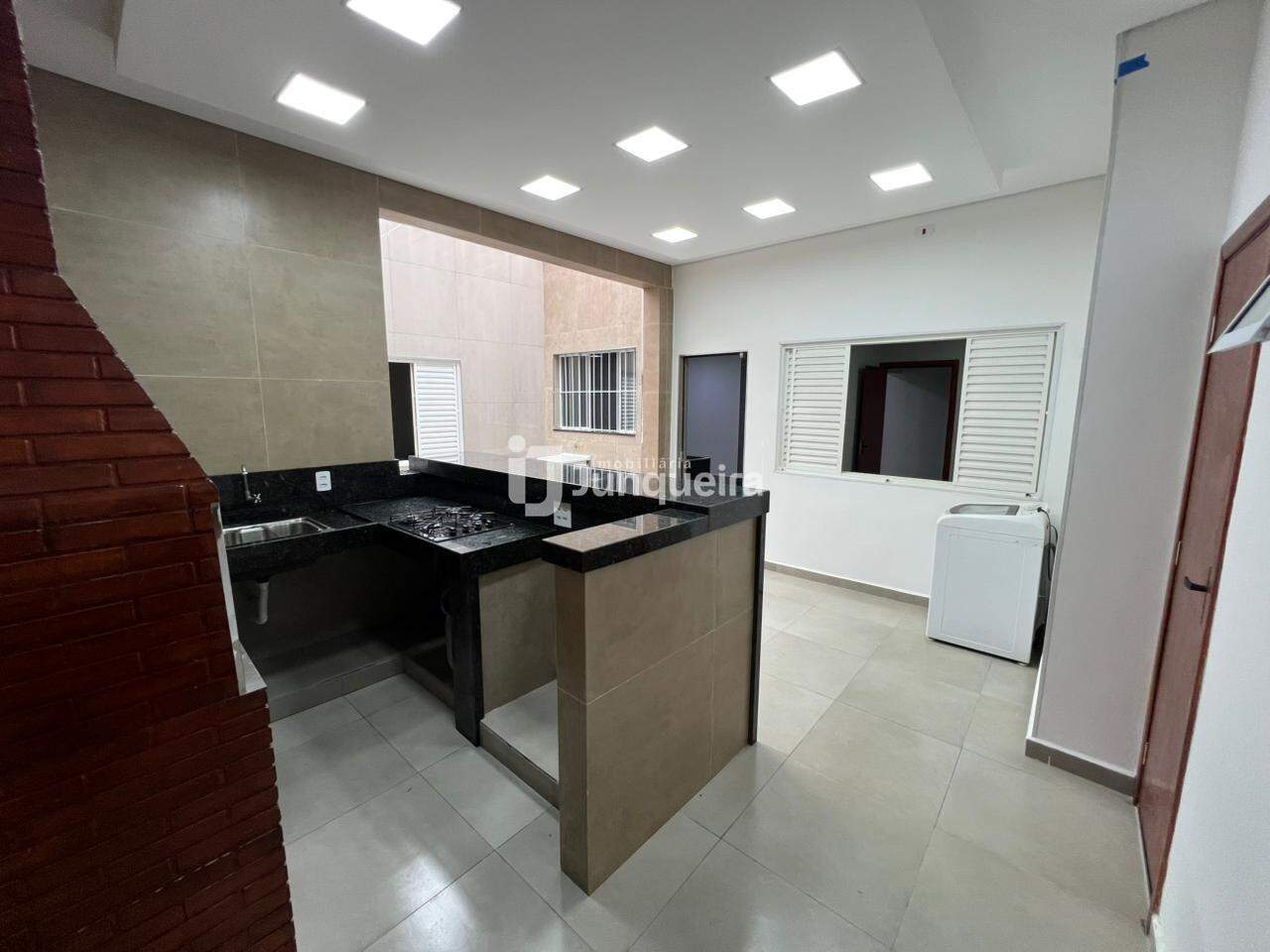 Casa à venda, 3 quartos, sendo 2 suítes, 2 vagas, no bairro Paulista em Piracicaba - SP