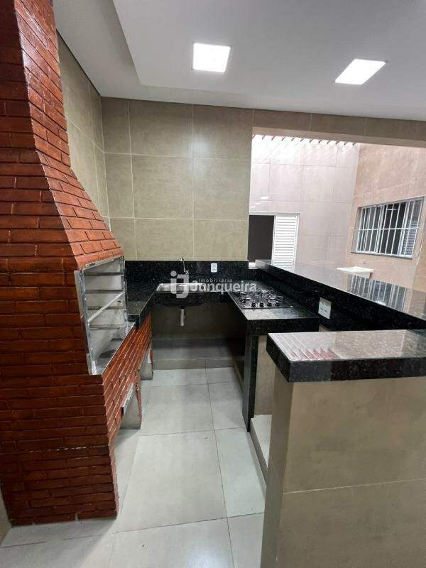 Casa à venda, 3 quartos, sendo 2 suítes, 2 vagas, no bairro Paulista em Piracicaba - SP