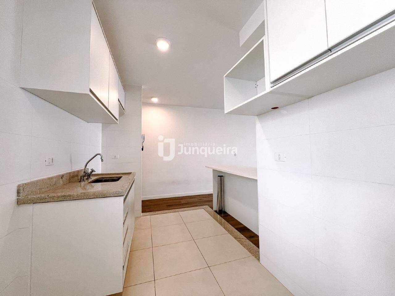 Apartamento à venda no Praça das Araucárias, 3 quartos, sendo 1 suíte, 2 vagas, no bairro São Dimas em Piracicaba - SP