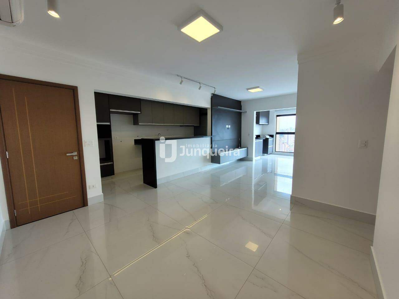 Apartamento para alugar no Ilha de Maui, 3 quartos, sendo 1 suíte, 2 vagas, no bairro São Judas em Piracicaba - SP