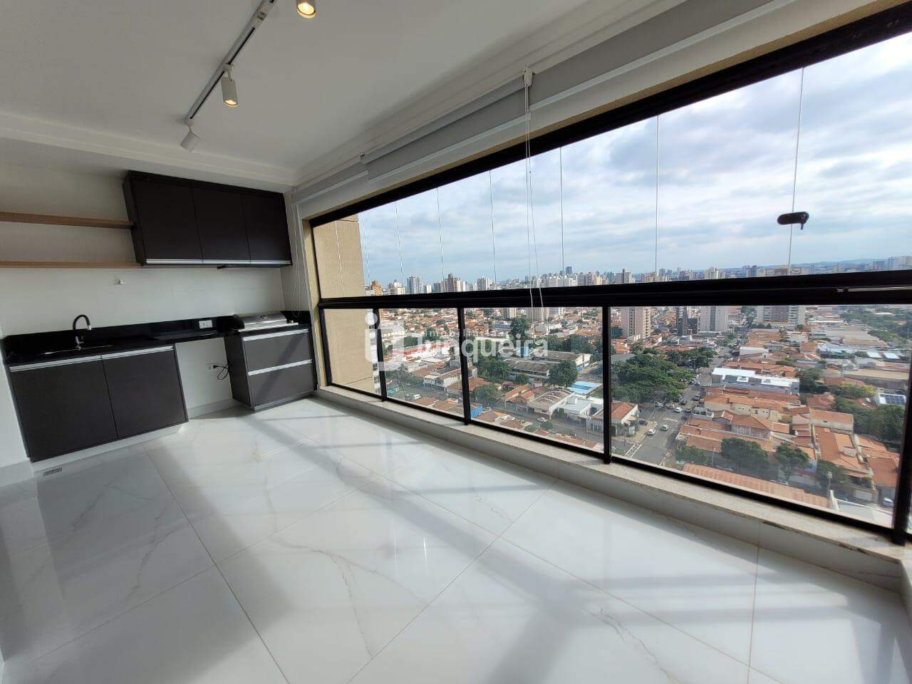 Apartamento para alugar no Ilha de Maui, 3 quartos, sendo 1 suíte, 2 vagas, no bairro São Judas em Piracicaba - SP